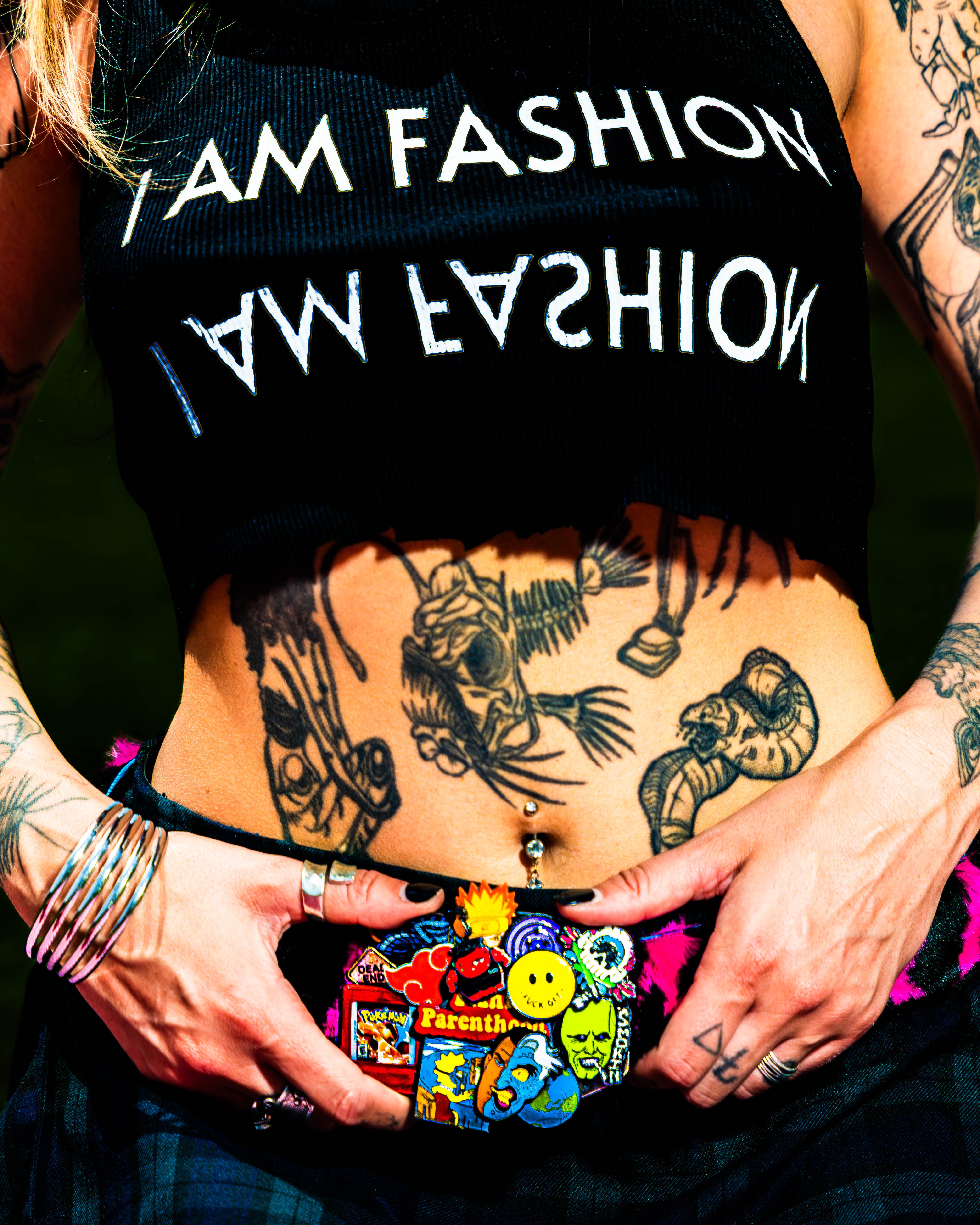Collection: What The!? Pin Buckle 0001